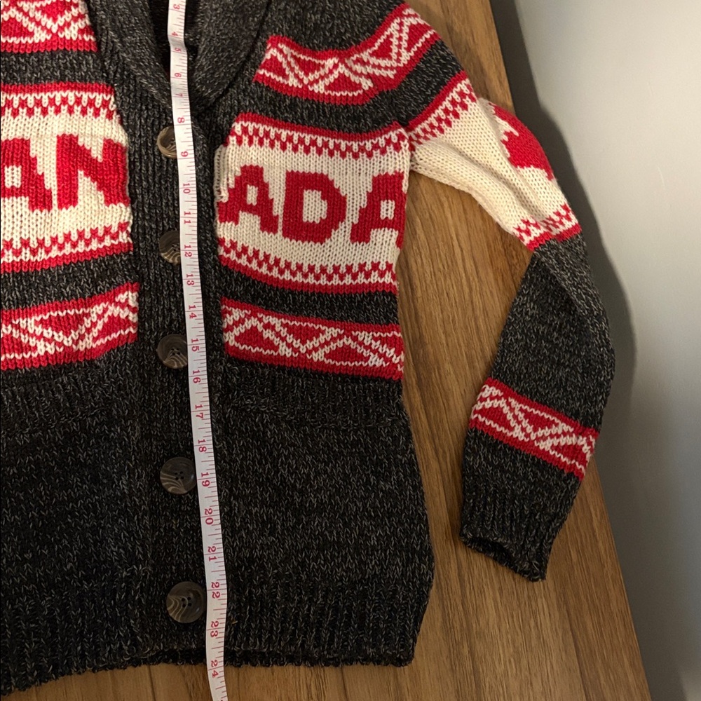 Bluenotes Red and White Canada Cardigan - Picture 5 of 5